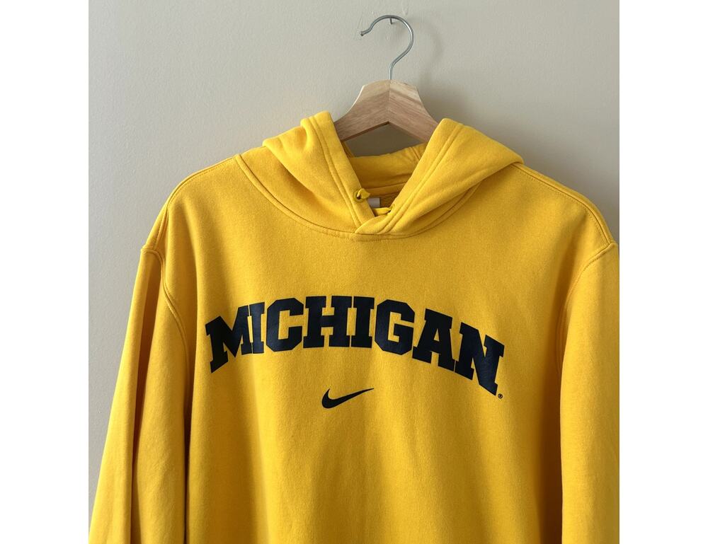 Yellow University of Michigan Nike Center Swoosh Pullover Hoodie Men's XL